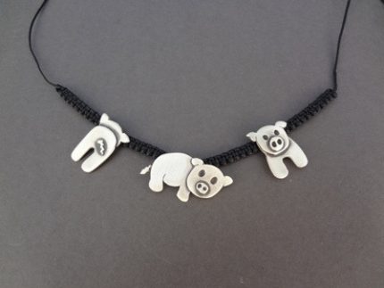 Three little pigs necklace