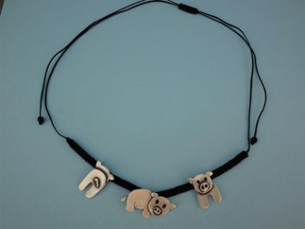 Three little pigs necklace