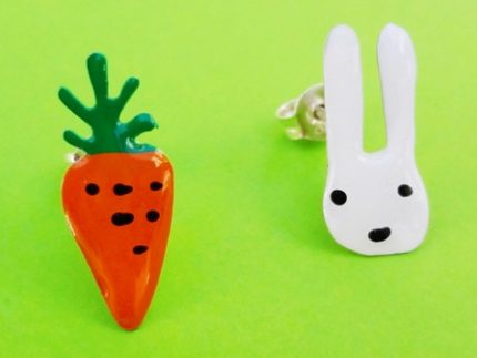Rabbit and carrot earings