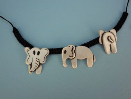 Elephants necklace