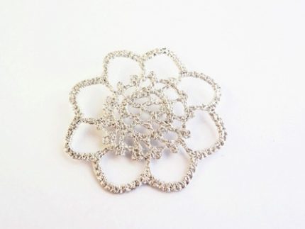 Flower silver pendant